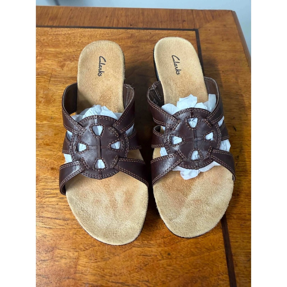 Clarks Womens 8M Brown Sandals Slide Wedge Strappy Leather Cutout 88456
